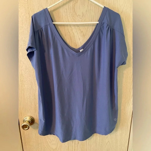 VOGO Athletica women’s 1X v neck athletic to Cornflower blue - Picture 1 of 6